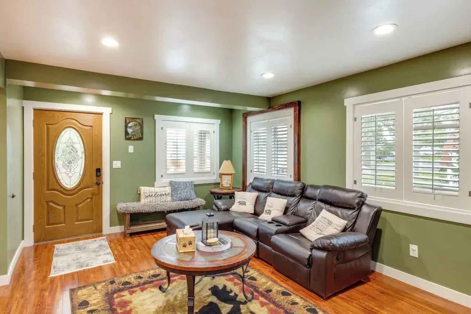 Deck w/ Hot Tub: Ashton 'cozy Cub Cabin'