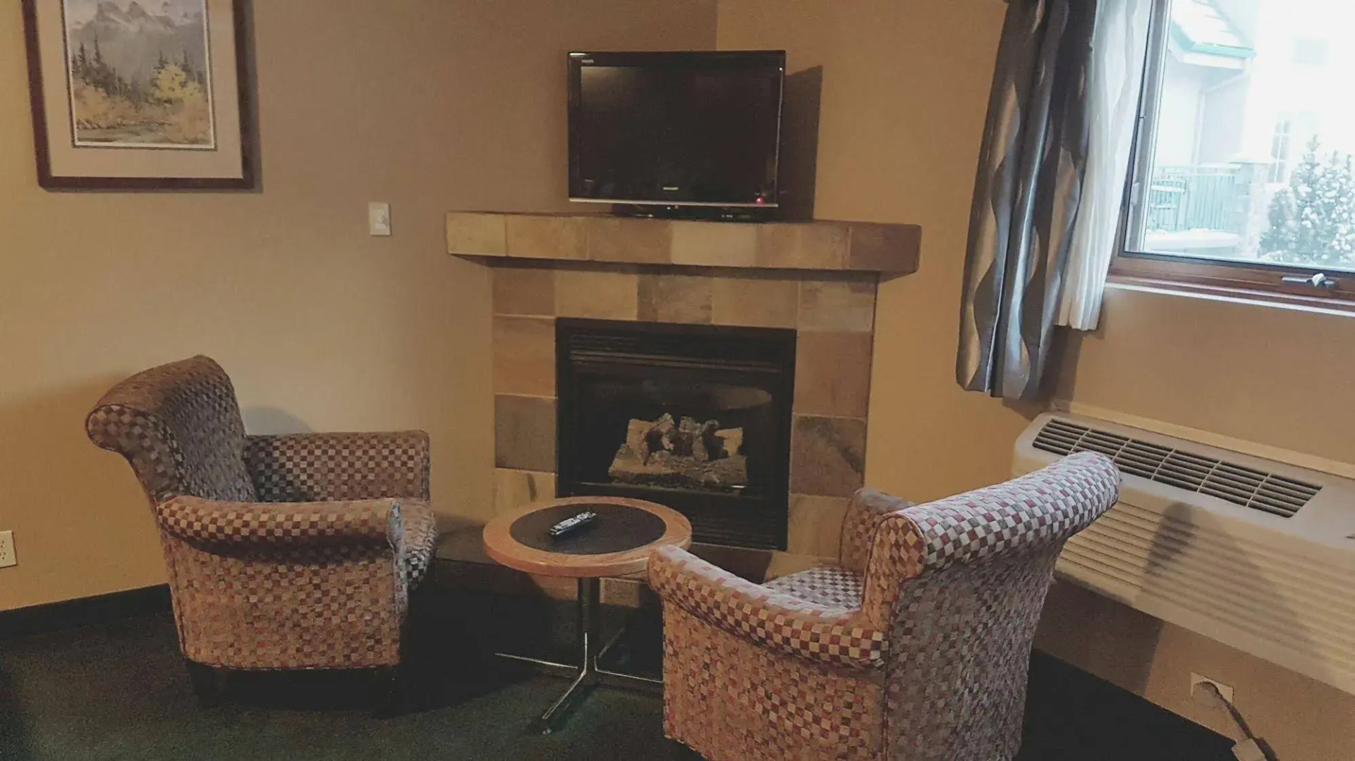 Rundle Mountain Lodge