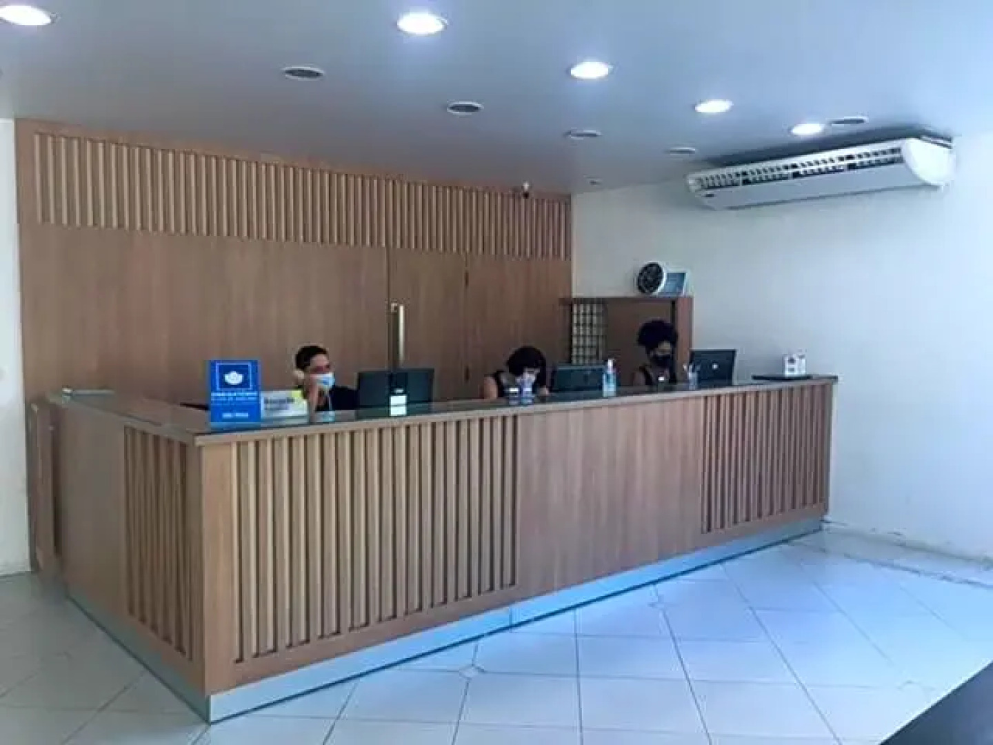 FLAT RIVIERA COM VISTA MAR A 150m DA PRAIA ! DISPONÍVEL PRÓX FINDI - De 14 a 18 de Fev de 2024 ! APROVEITE !