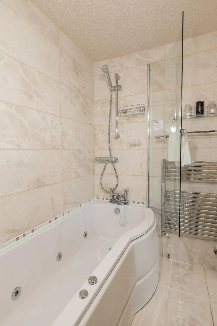 Bryn Woodlands House