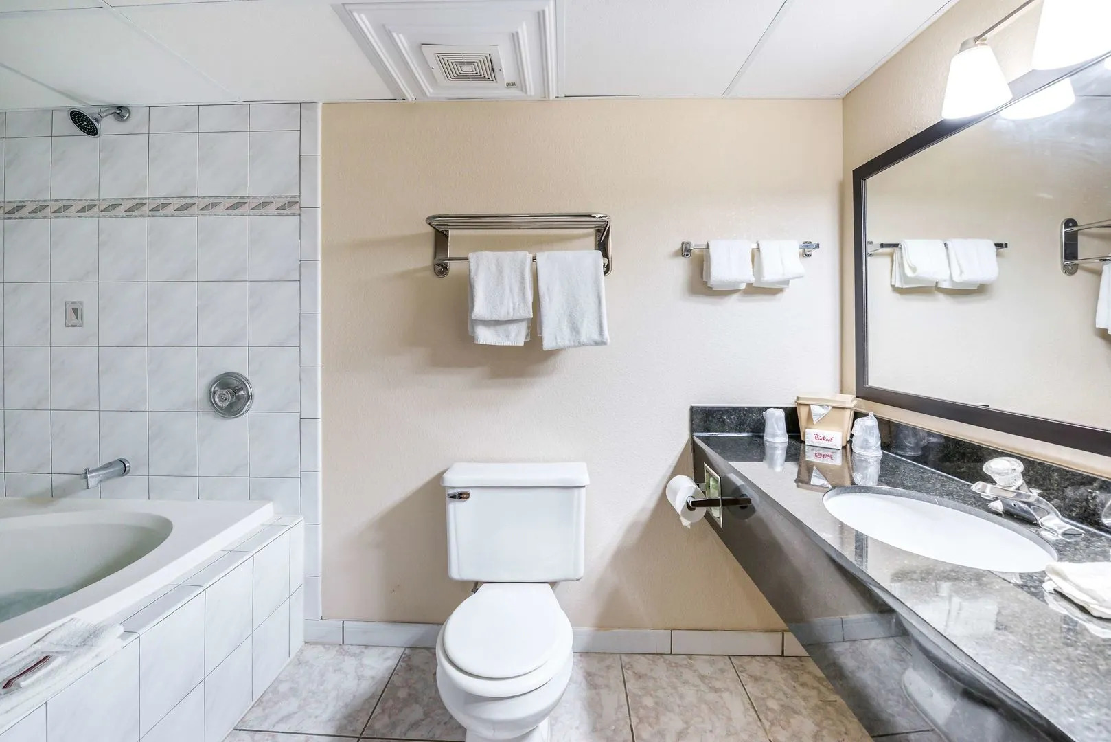 Spark by Hilton Palatine Arlington Heights