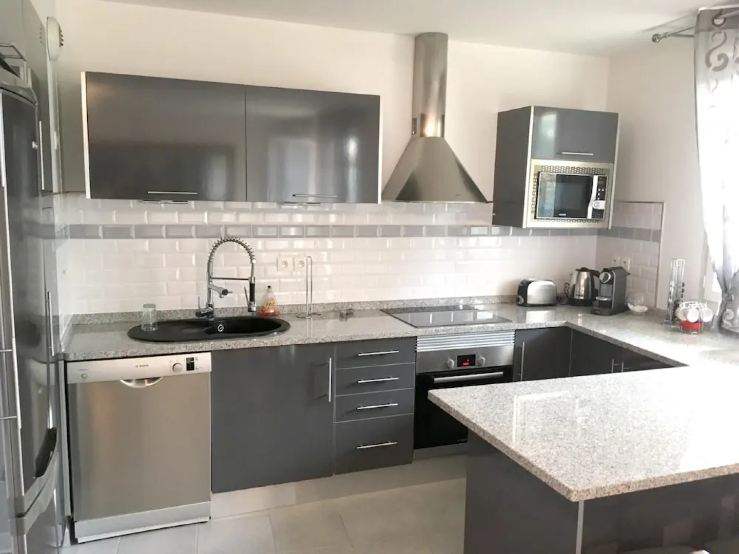 Apartment With 2 Bedrooms in Bagnolet, With Terrace and Wifi