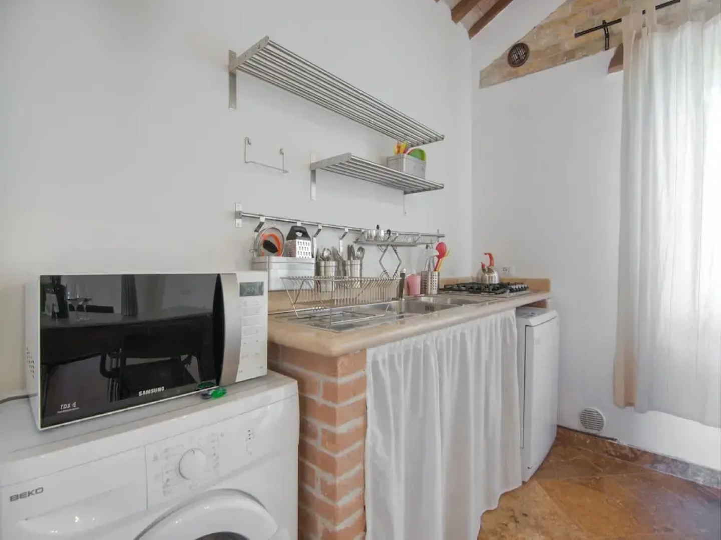 Scenic Apartment in Ascoli Piceno with Hot Tub