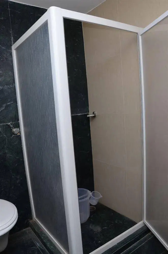 Zip by Spree Spine Hotel