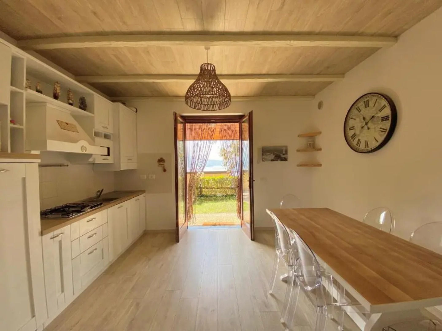 Appartamento con vista sul lago di Iseo e piscina