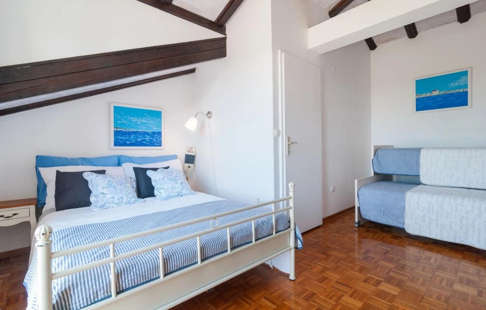 Amazing Home in Milna With Wifi and 6 Bedrooms