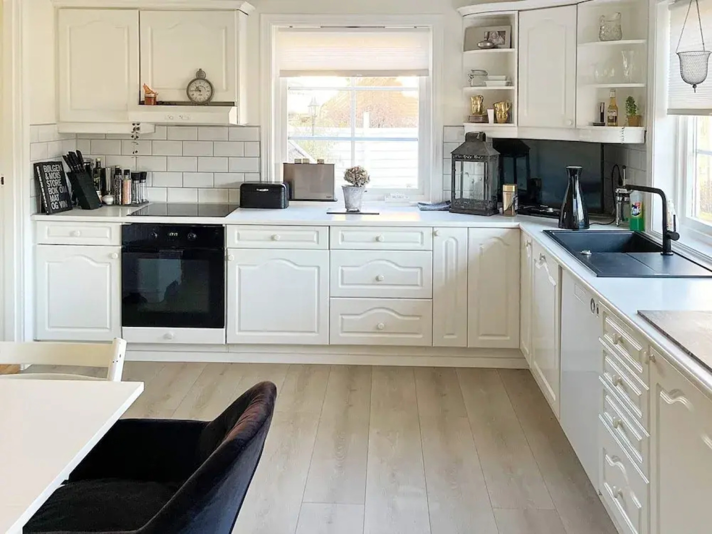 10 Person Holiday Home in Tjome