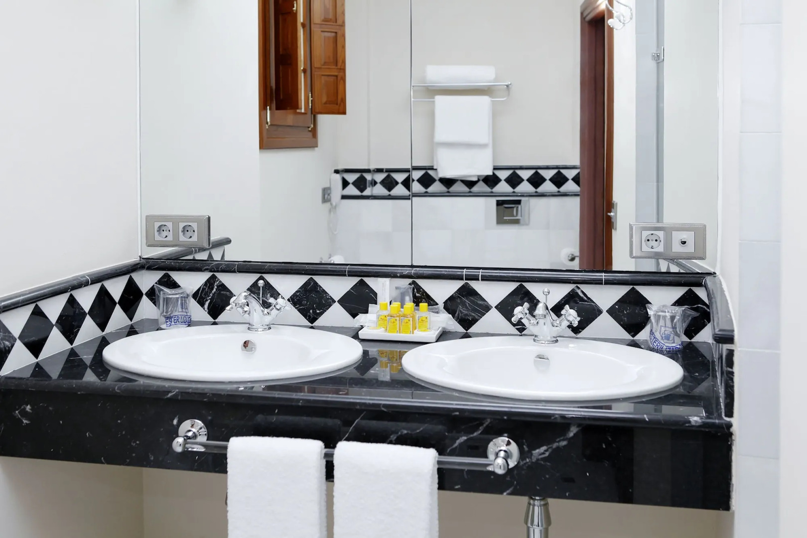 Отель Ateneo Sevilla