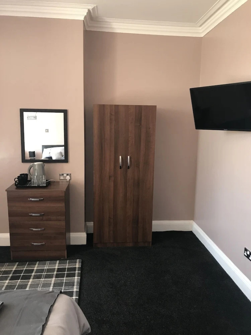 Holystone Bar and Restaurant