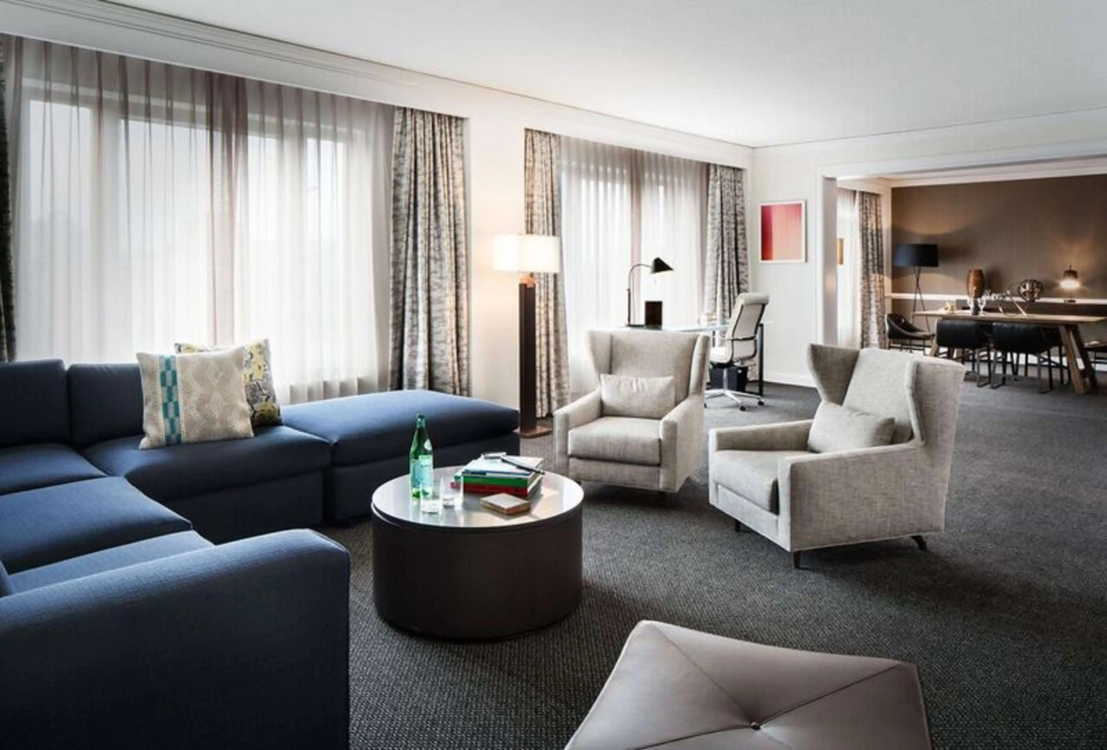 The Logan Philadelphia, Curio Collection by Hilton