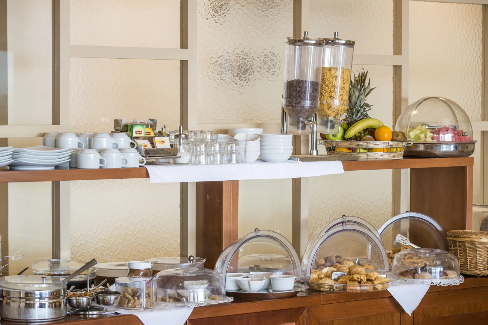 Colonides Beach Hotel