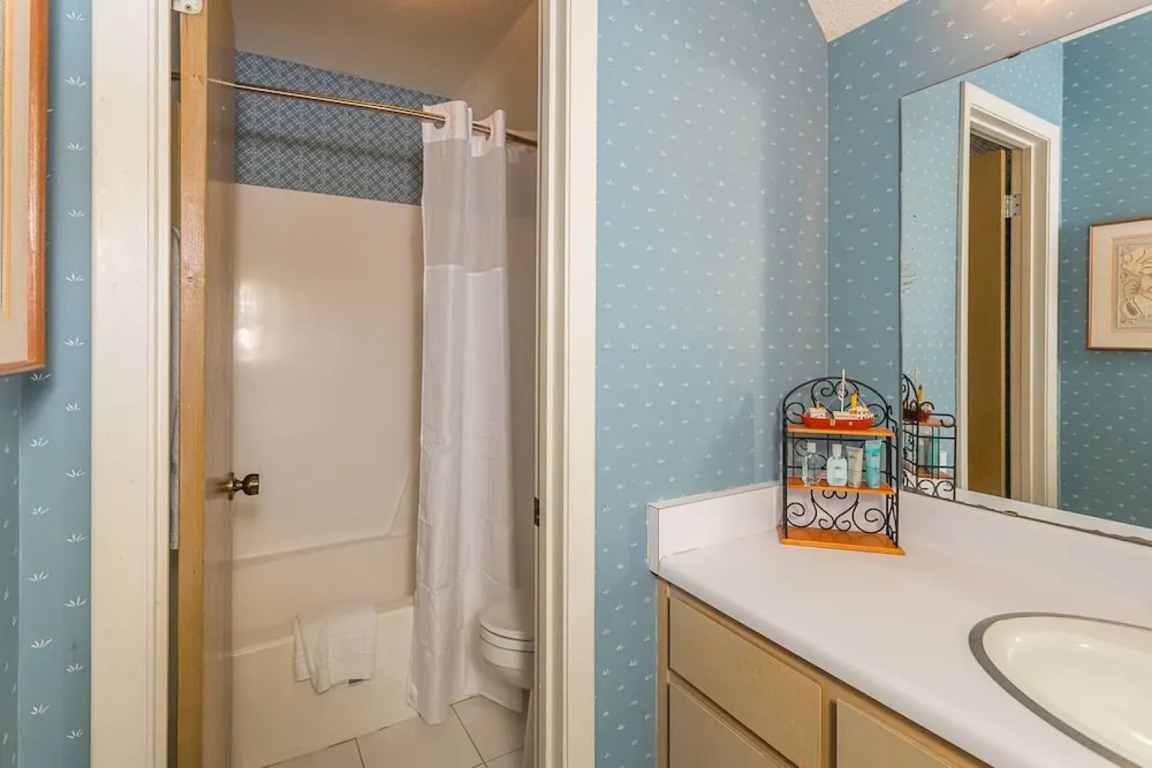 1221 Beachview by Hodnett Cooper