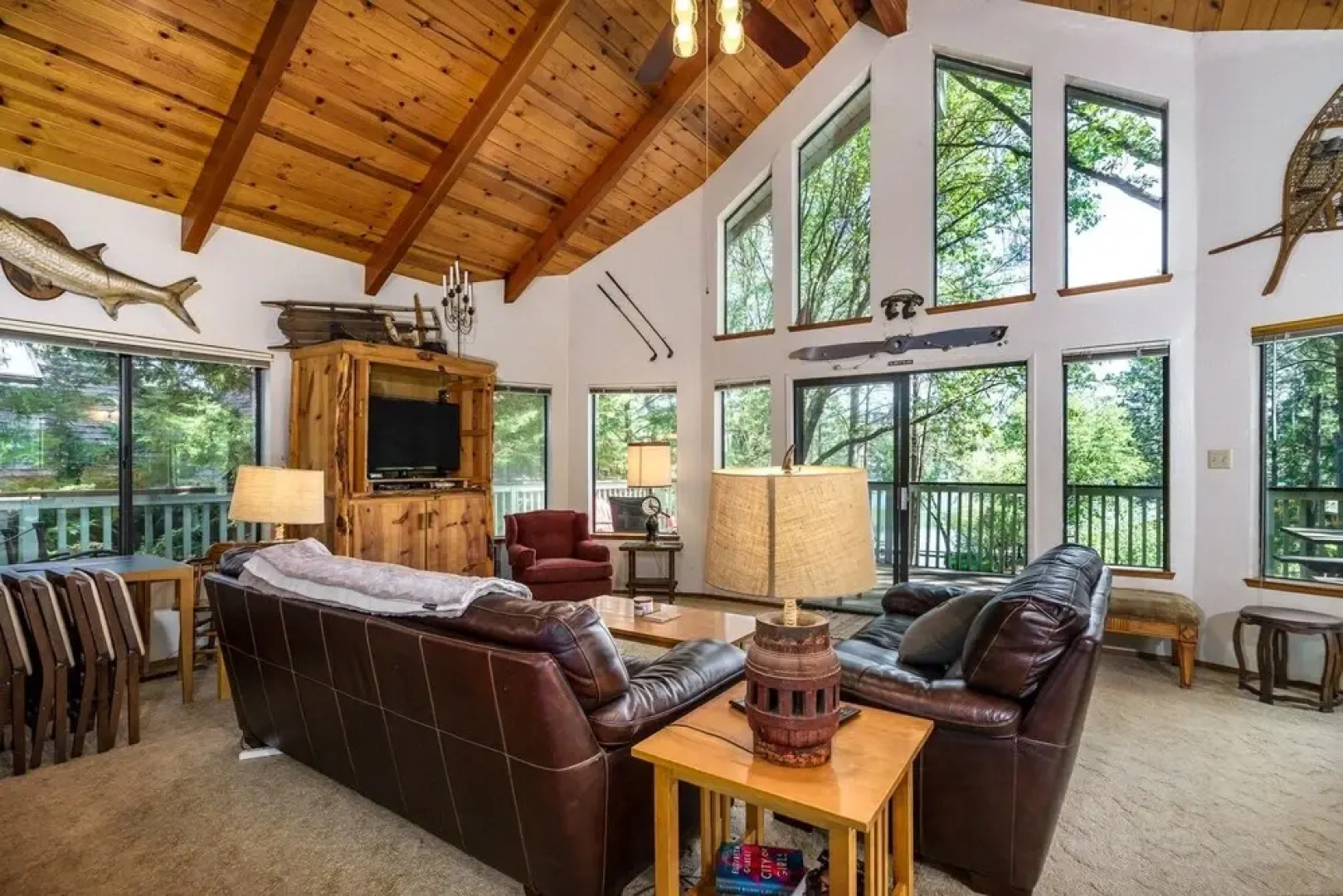 Hart Lake House - Amazing Location 500 Feet to Marina Beach and Pet Friendly! by Yosemite Region Resorts