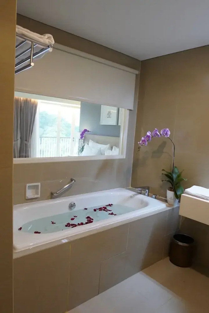 TreePark Serviced Apartment