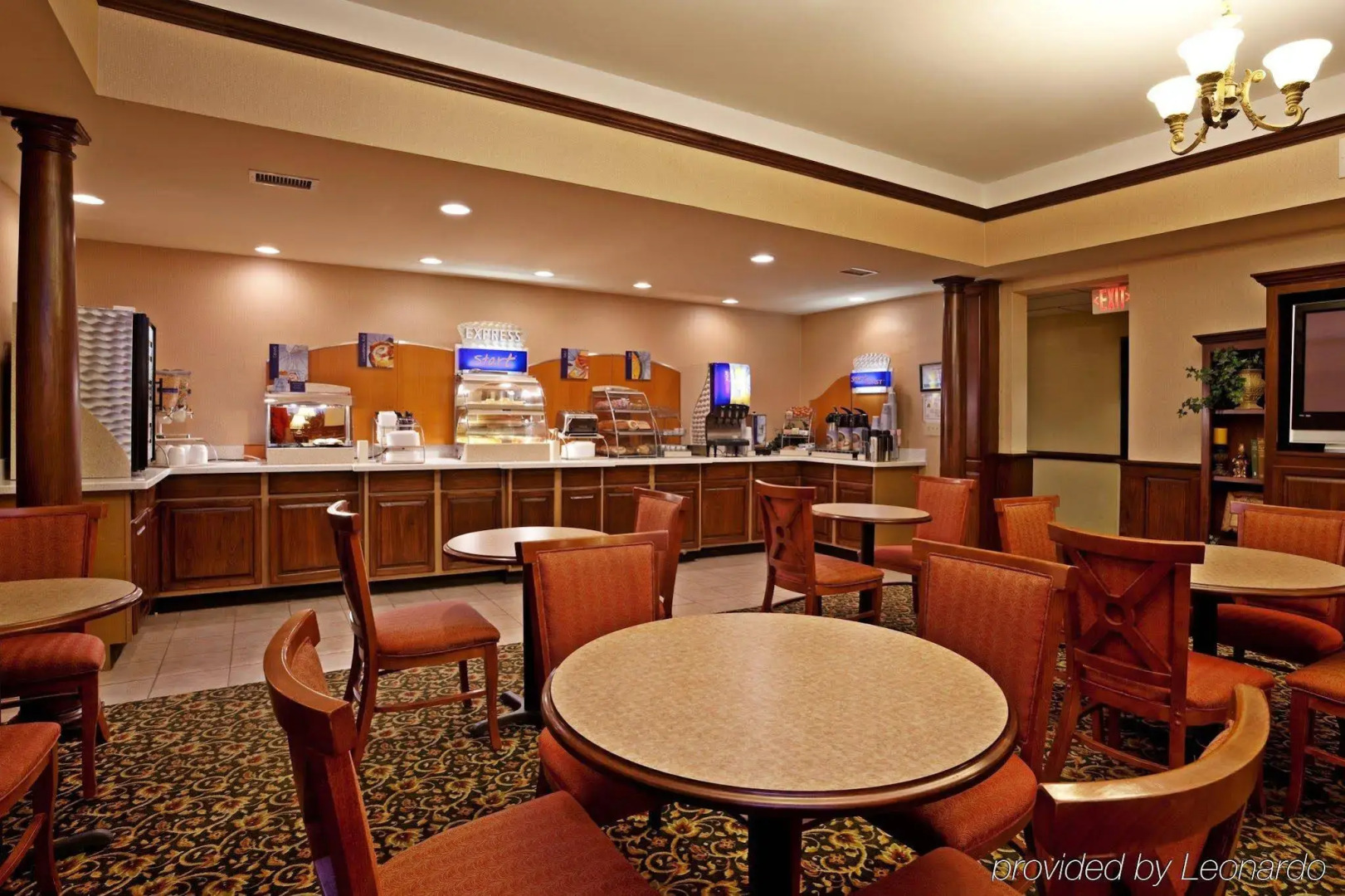 Holiday Inn Express & Suites Raleigh Durham Airport at RTP by IHG