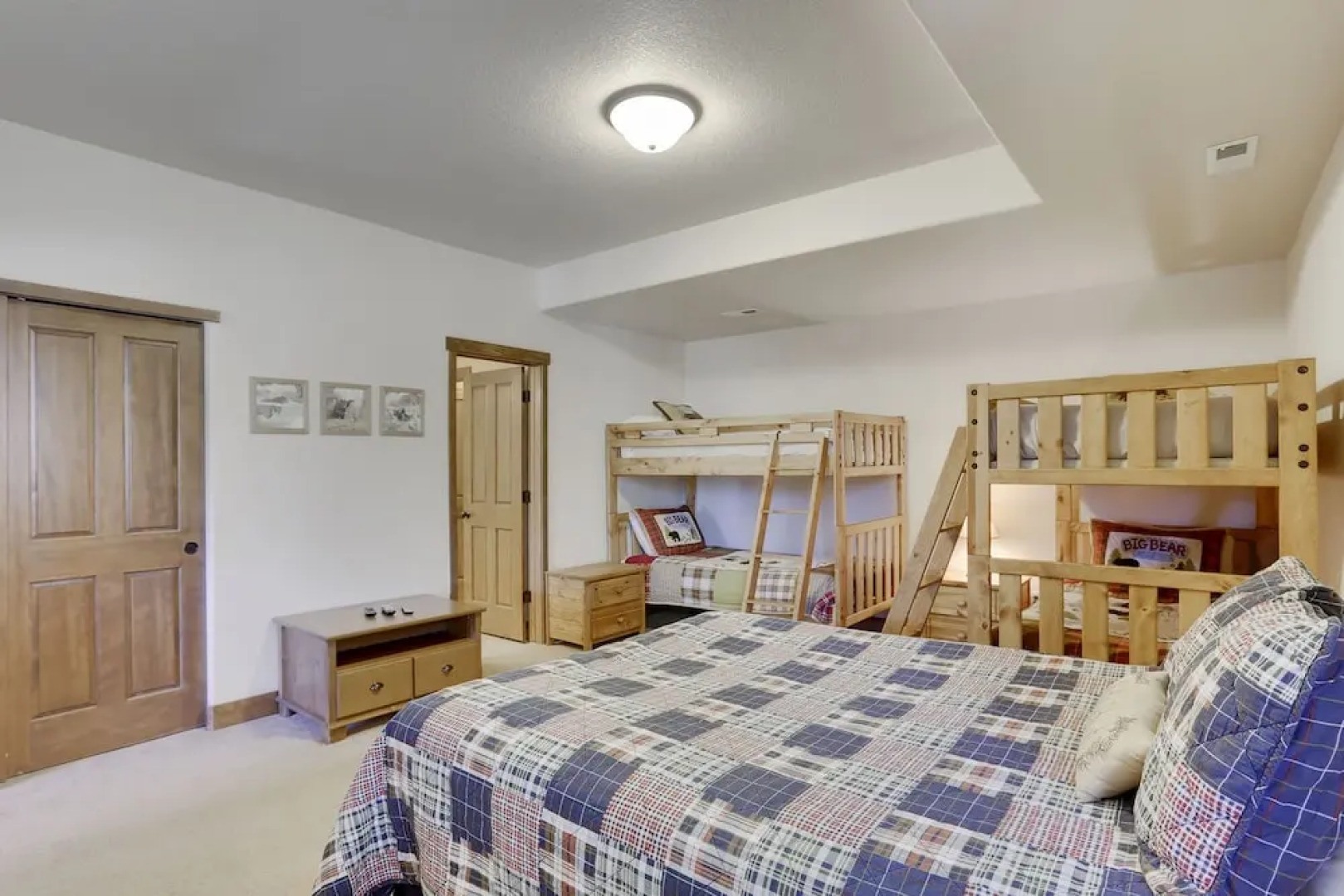 Rendezvous Luxury Cabin #130 by Winter Park Escapes