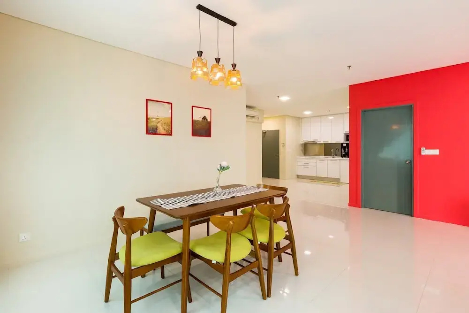 Colorful and Lovely Condo for 6 Near Klcc
