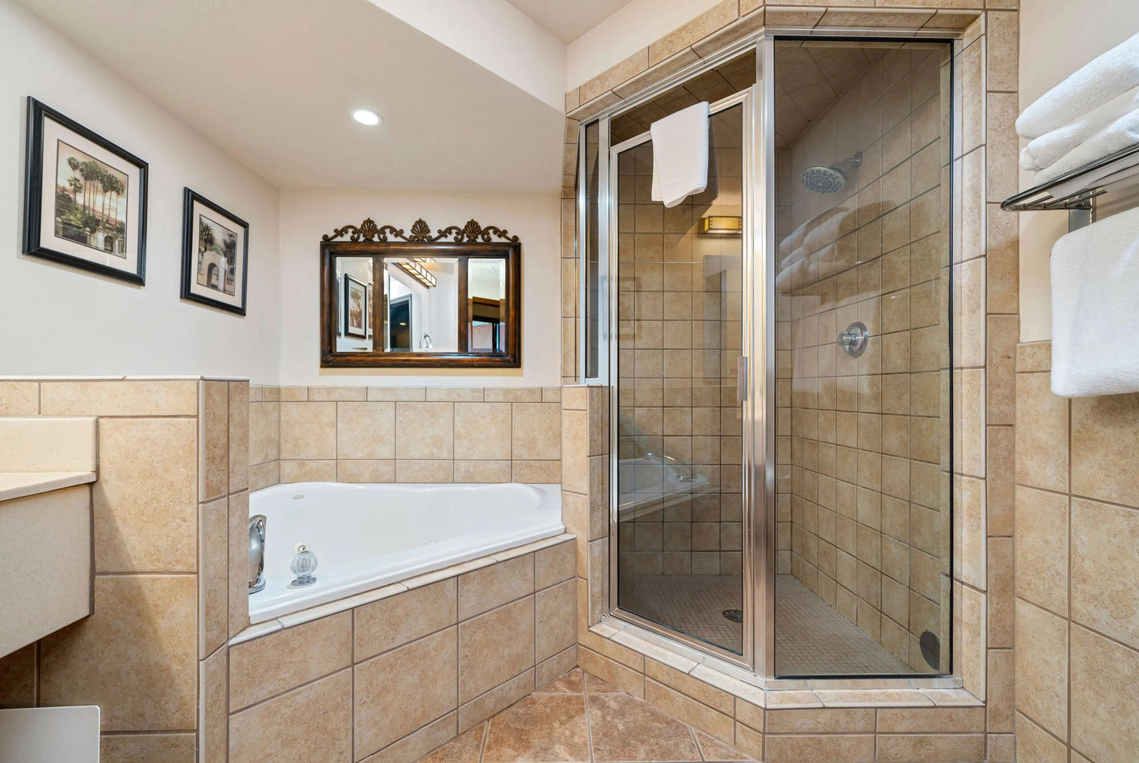 Ramada by Wyndham Sioux Falls Airport-Waterpark & Event Ctr