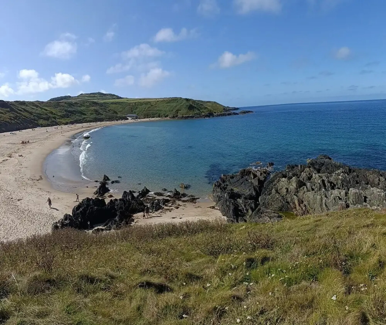 Homely, 4-bed House Close to Stunning Beach