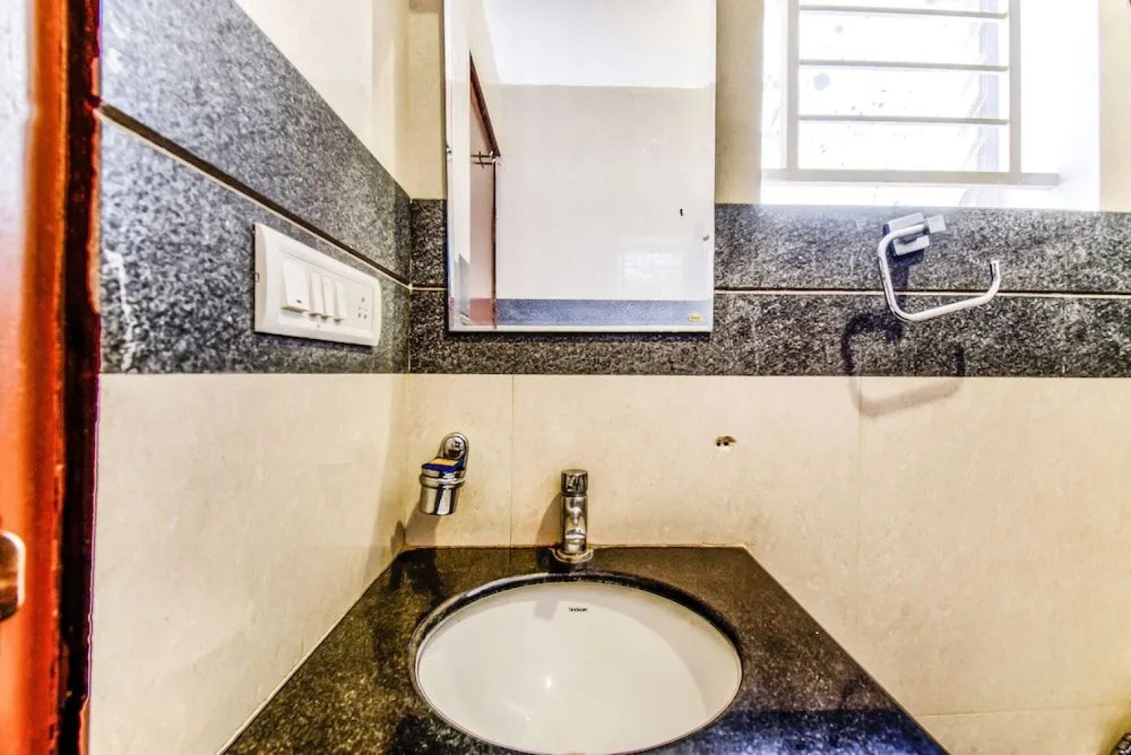 Hotel Kings L Grand, Mysore