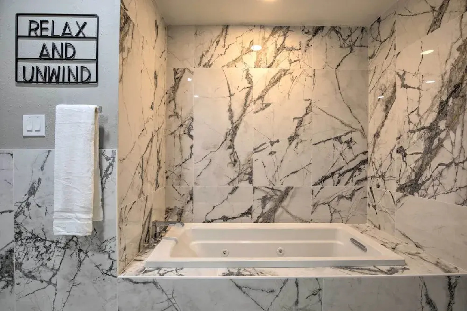 16 Mi to Lake Ray Hubbard: Garland Family Home