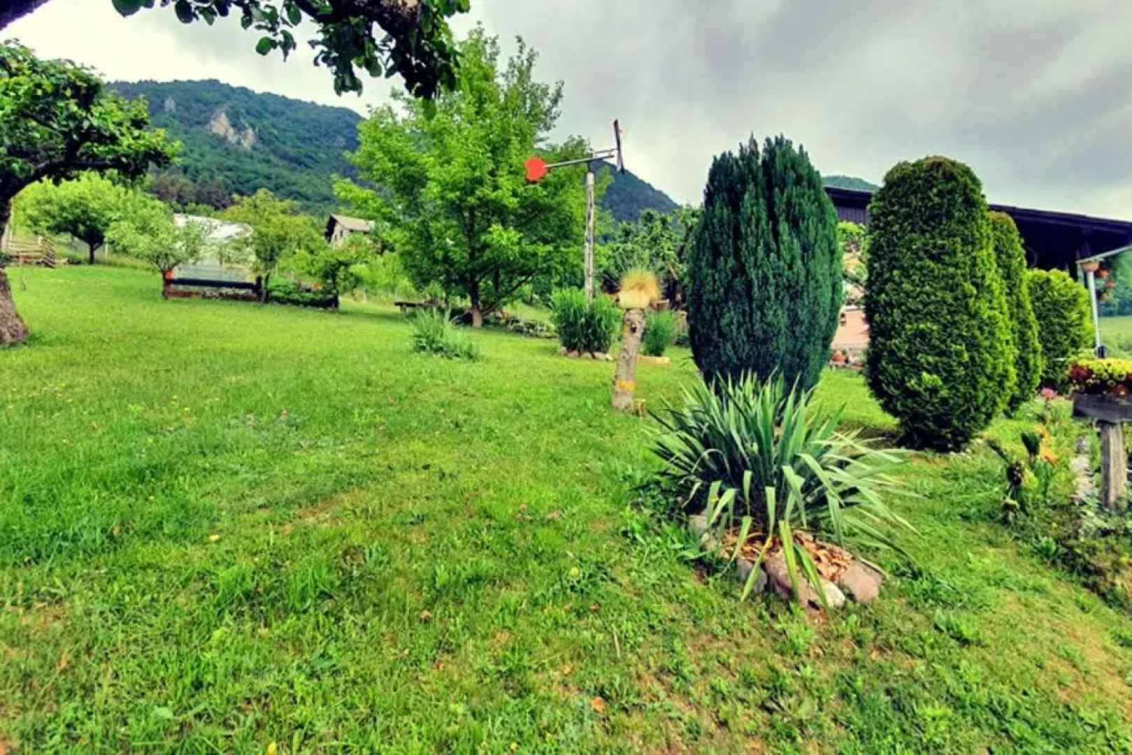 Romantic Cottage In Real Nature