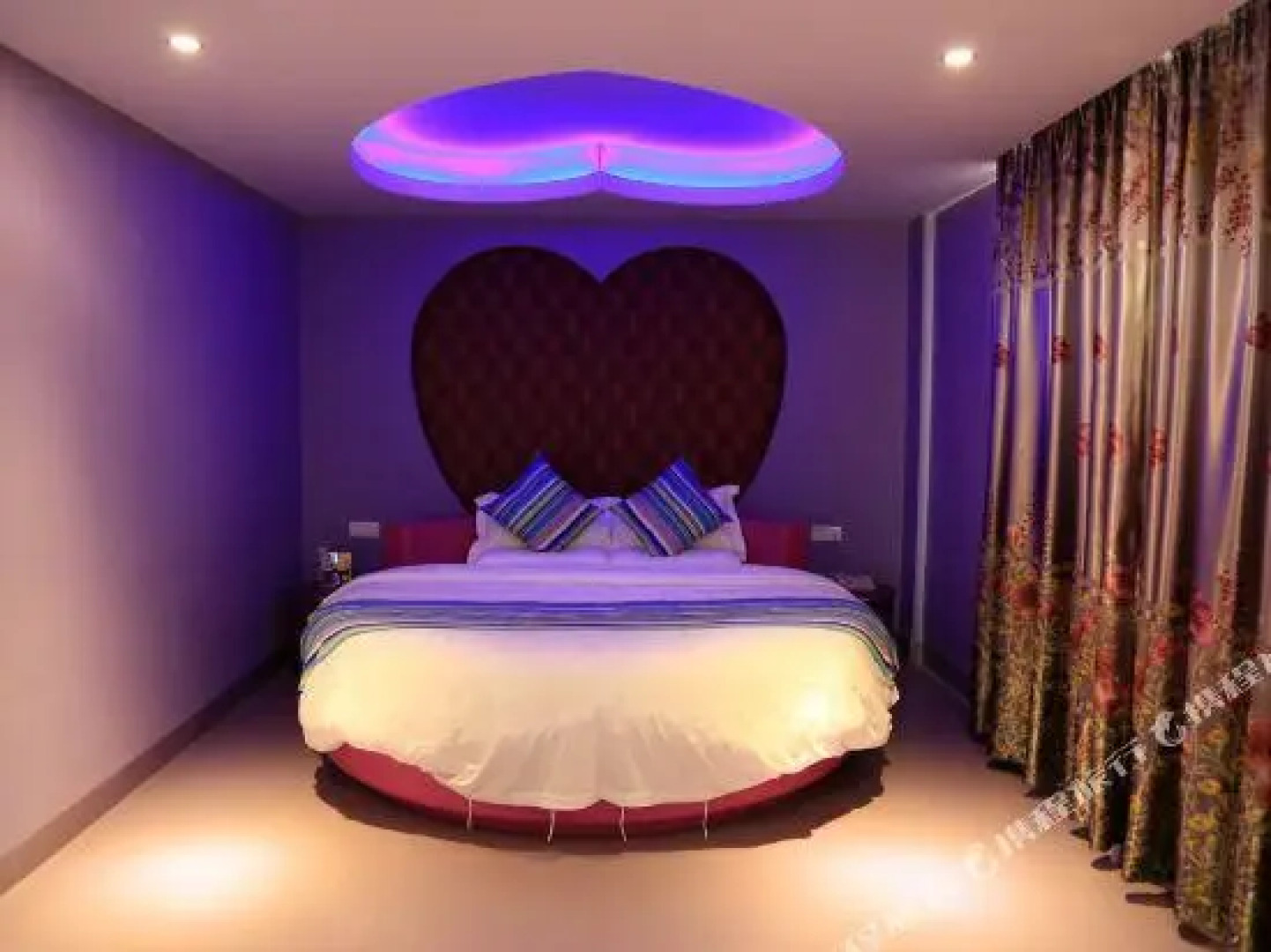 Xiayizhan Fashion Hotel