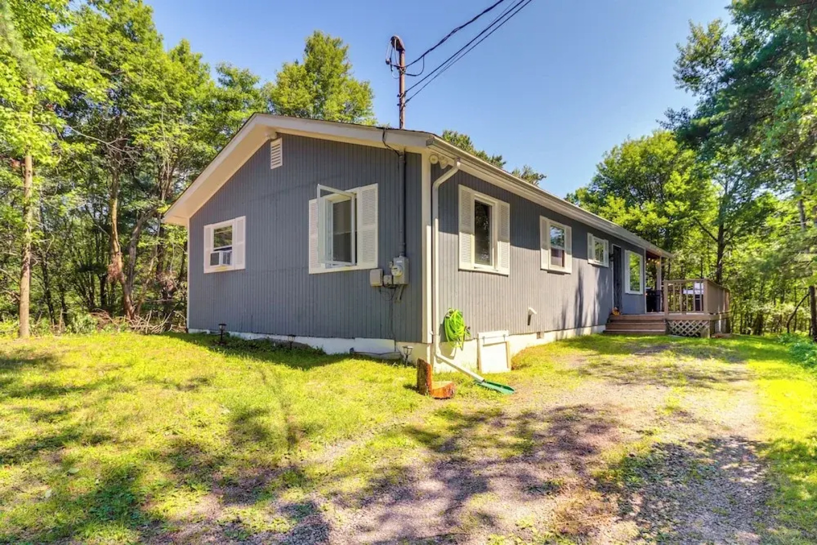 Fire Pit & Community Beach: Poconos Getaway!