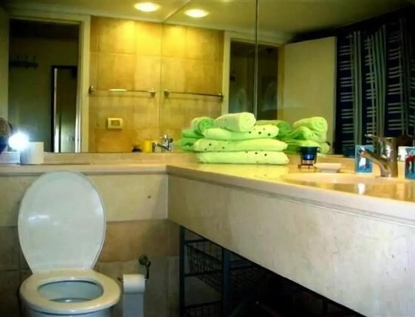 Apartment by the Sea