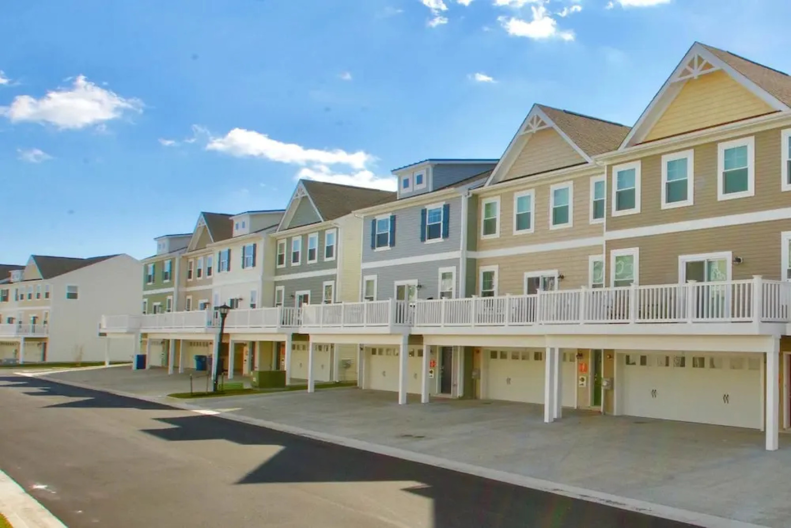 Seaside Village - Sand Bar Lane 12906-1