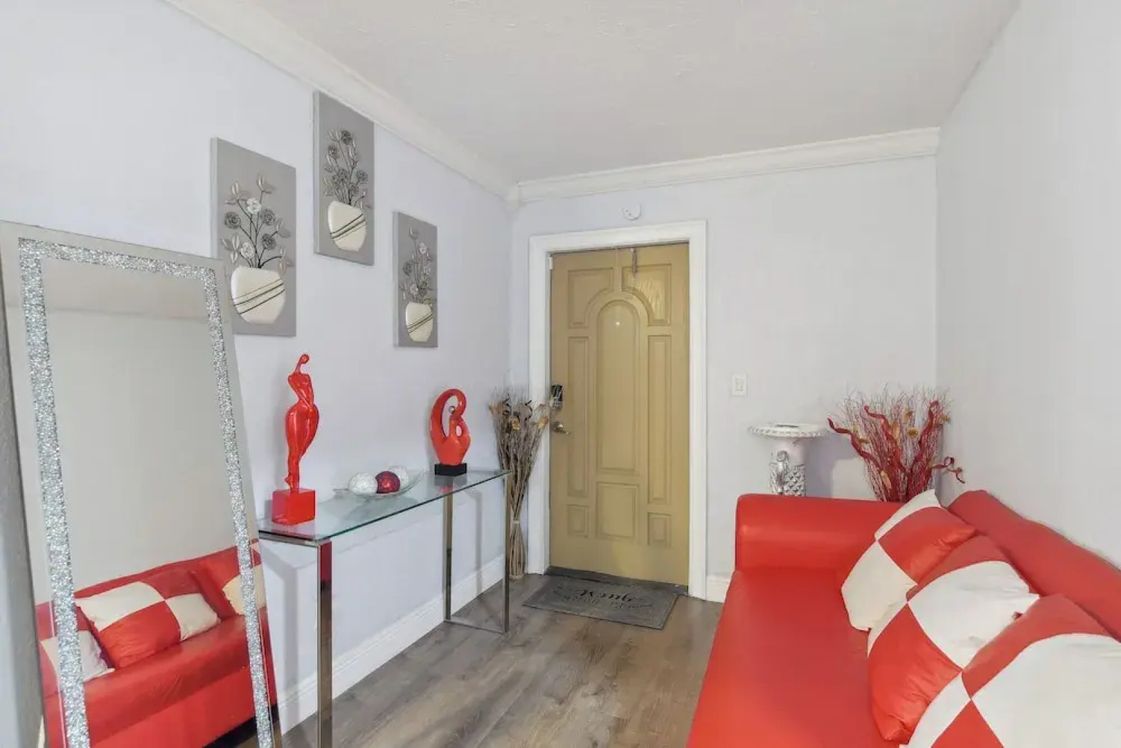 Patio + Yard: Family-friendly Miami Oasis!