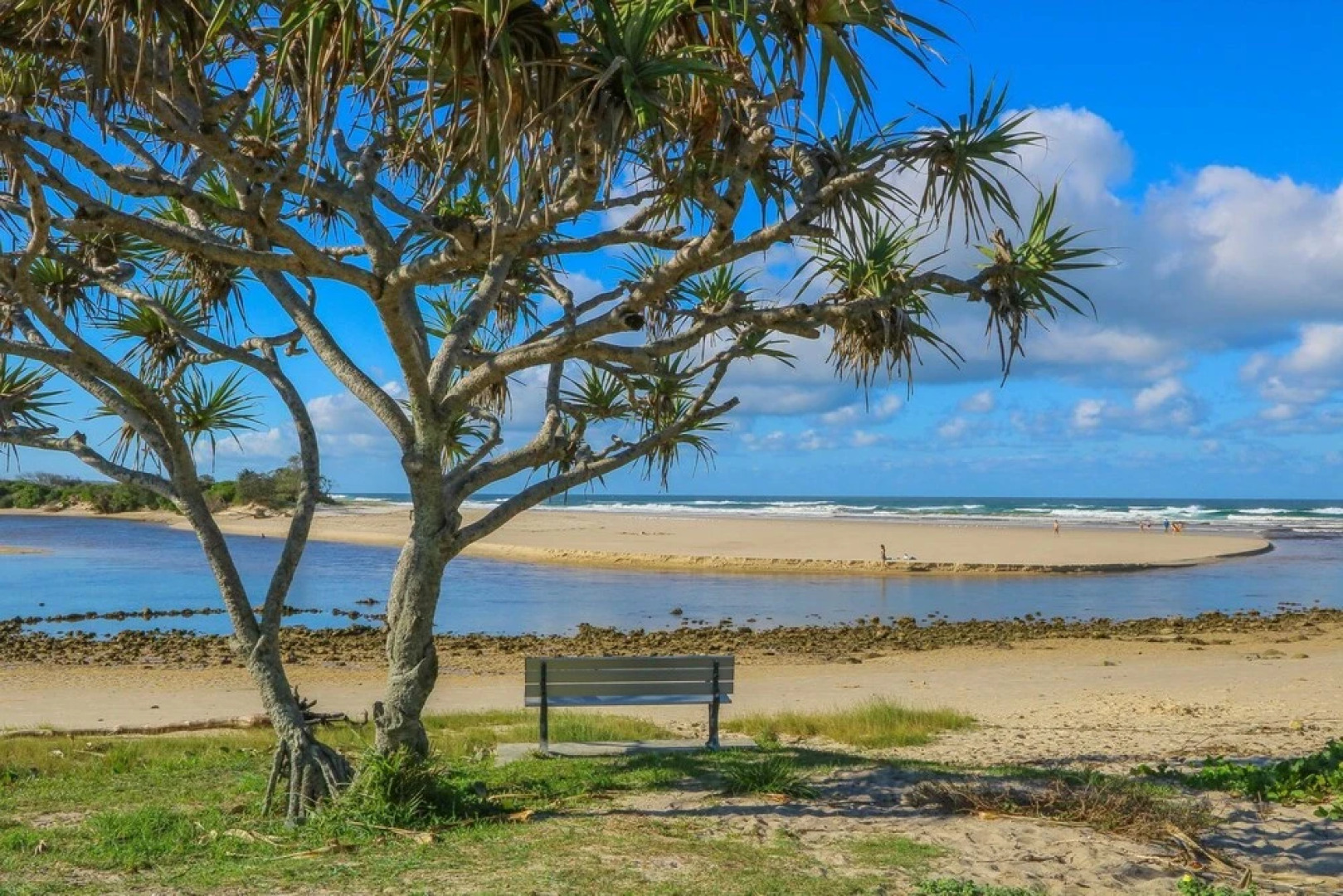 Hastings Point Beachside