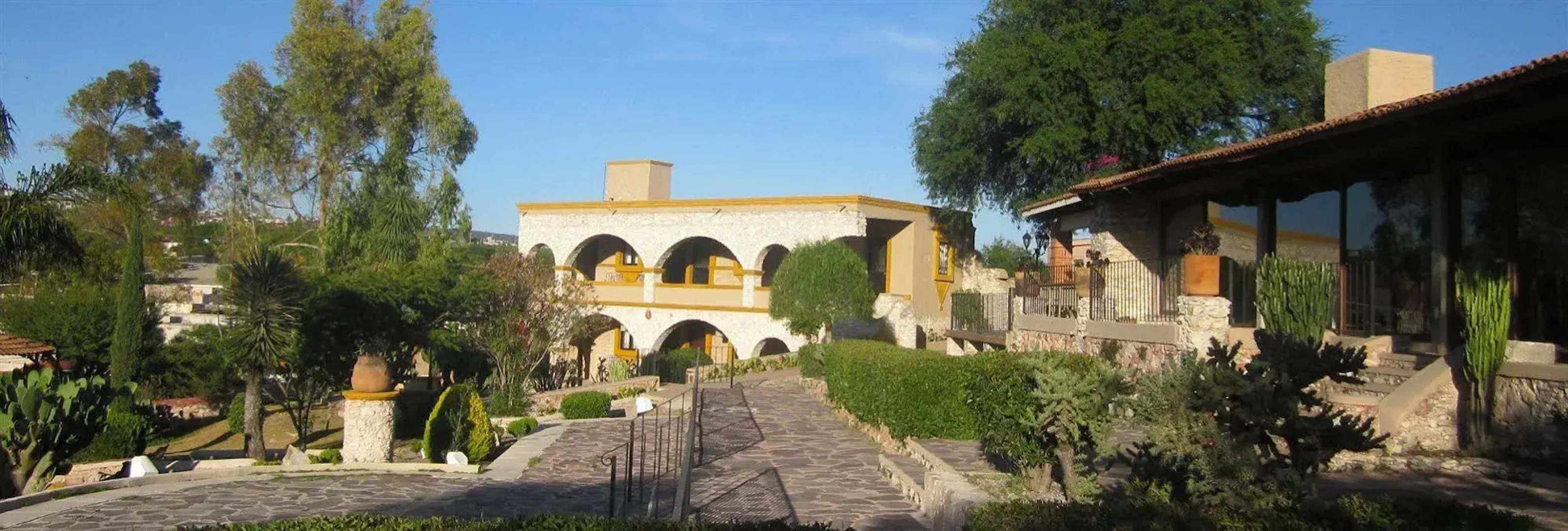 Hotel Parador Vernal