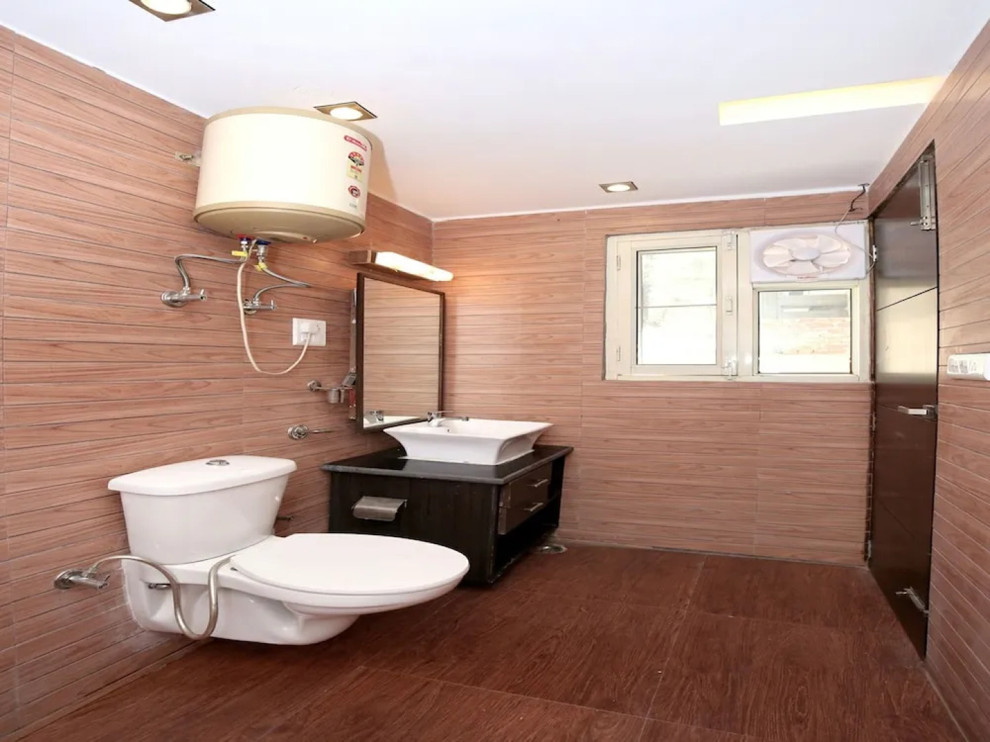 OYO 12878 Home 3BHK Mashobara Valley