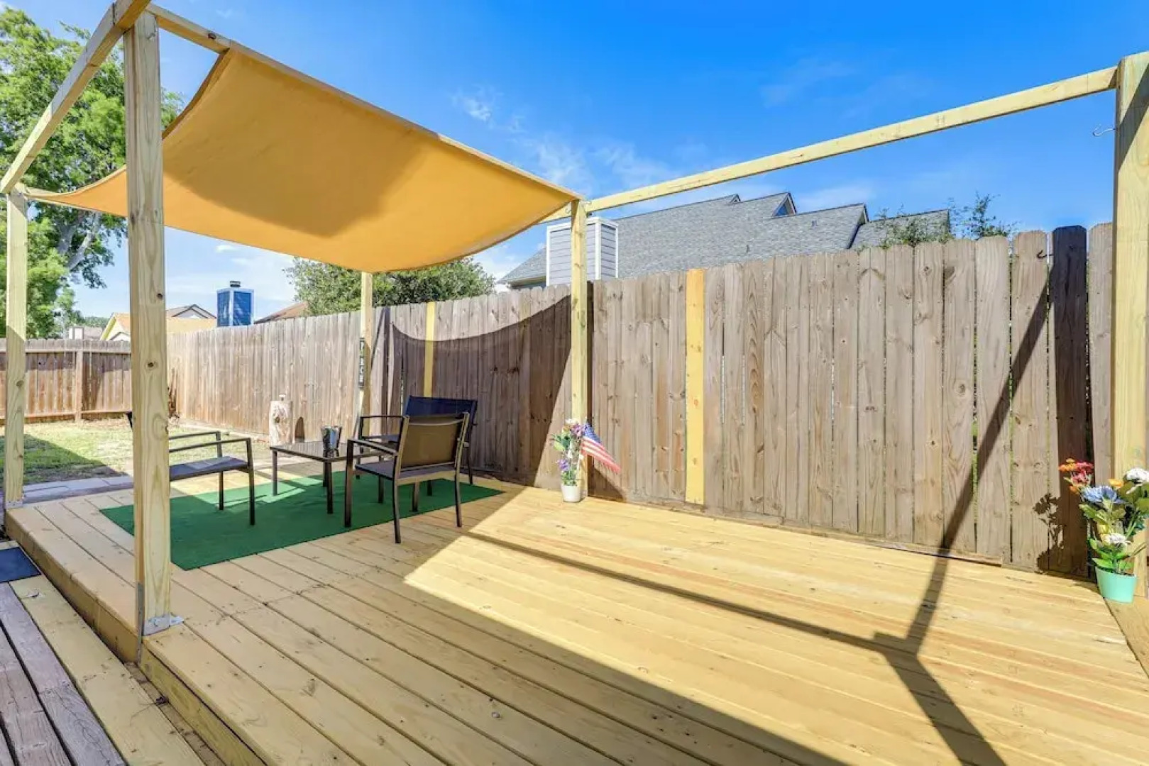 Houston Area Home w/ Yard - 5 Mi to Sugar Lakes!