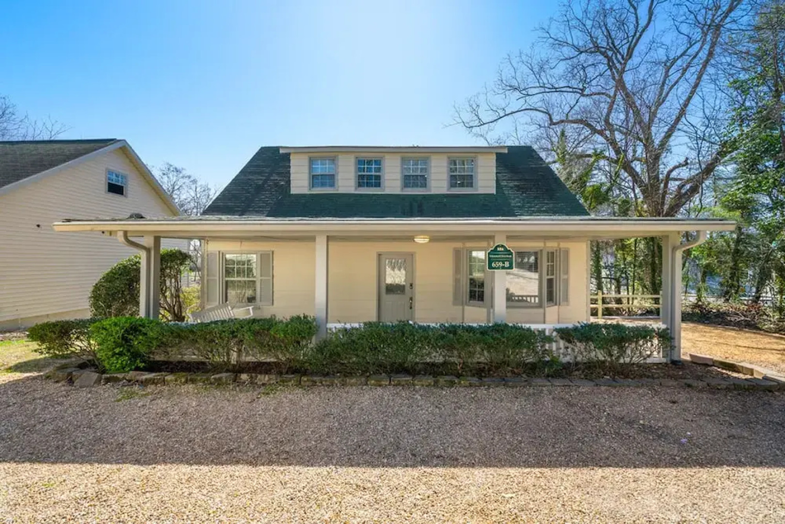 Beautifully Modern Cottage in Historic Norcross