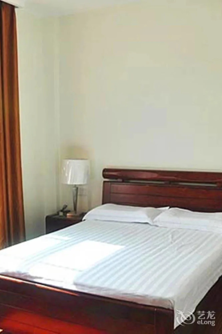 Wuyuan Huayuan Mountain Villa