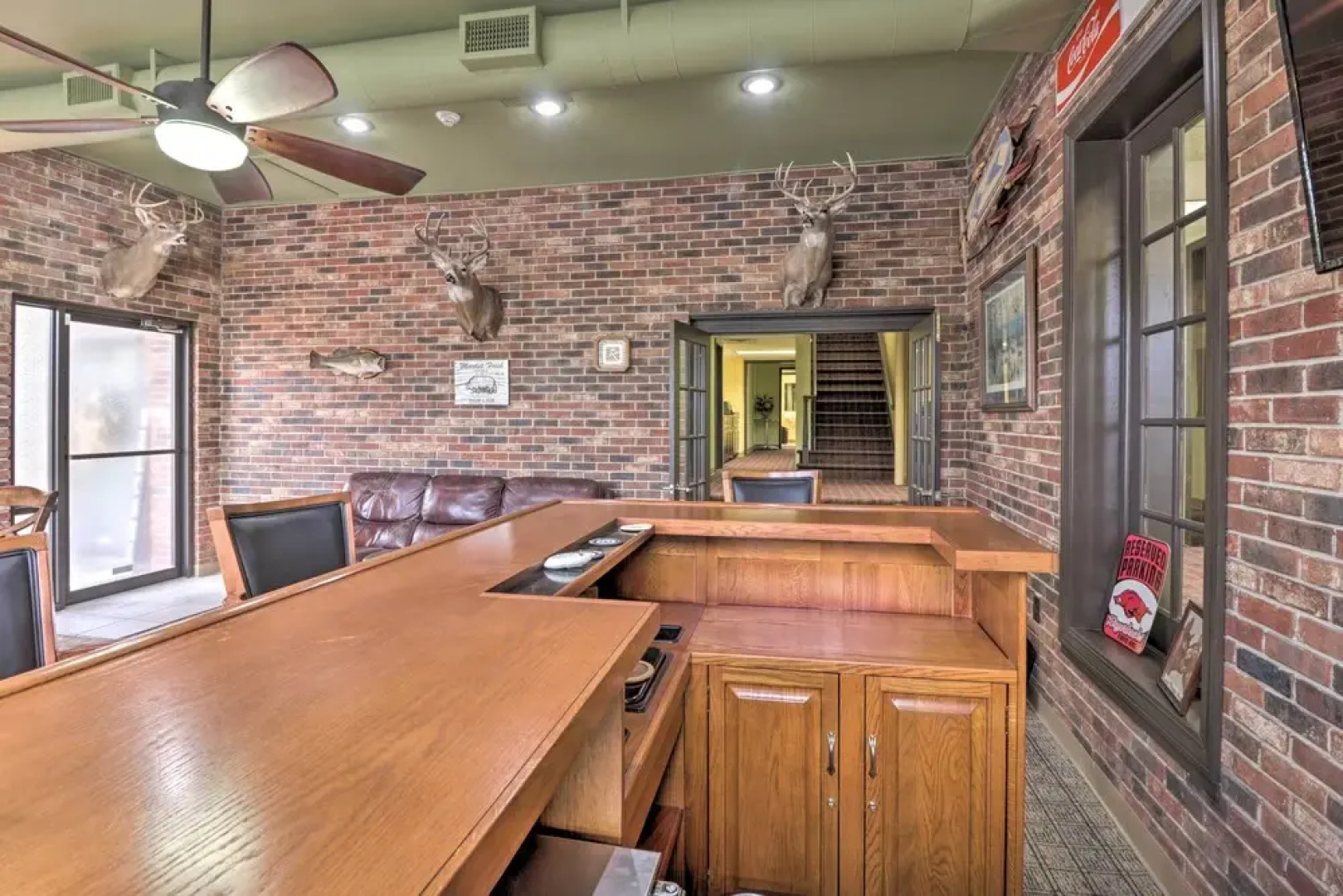 Roomy Multi-family Retreat in Dtwn Mountain Home!