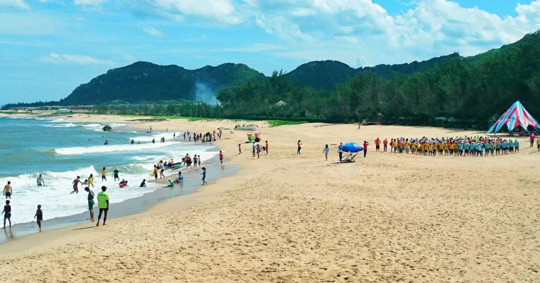 Tran Chau Beach & Resort