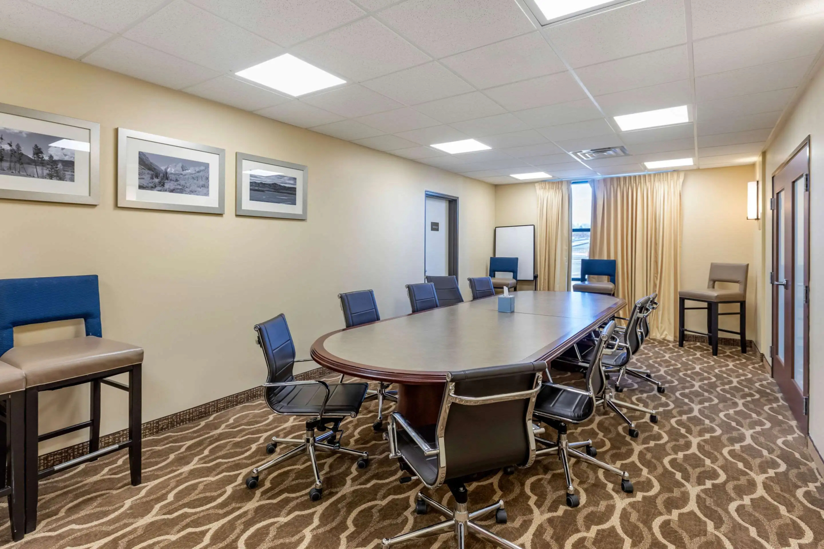 Comfort Suites Near Denver Downtown