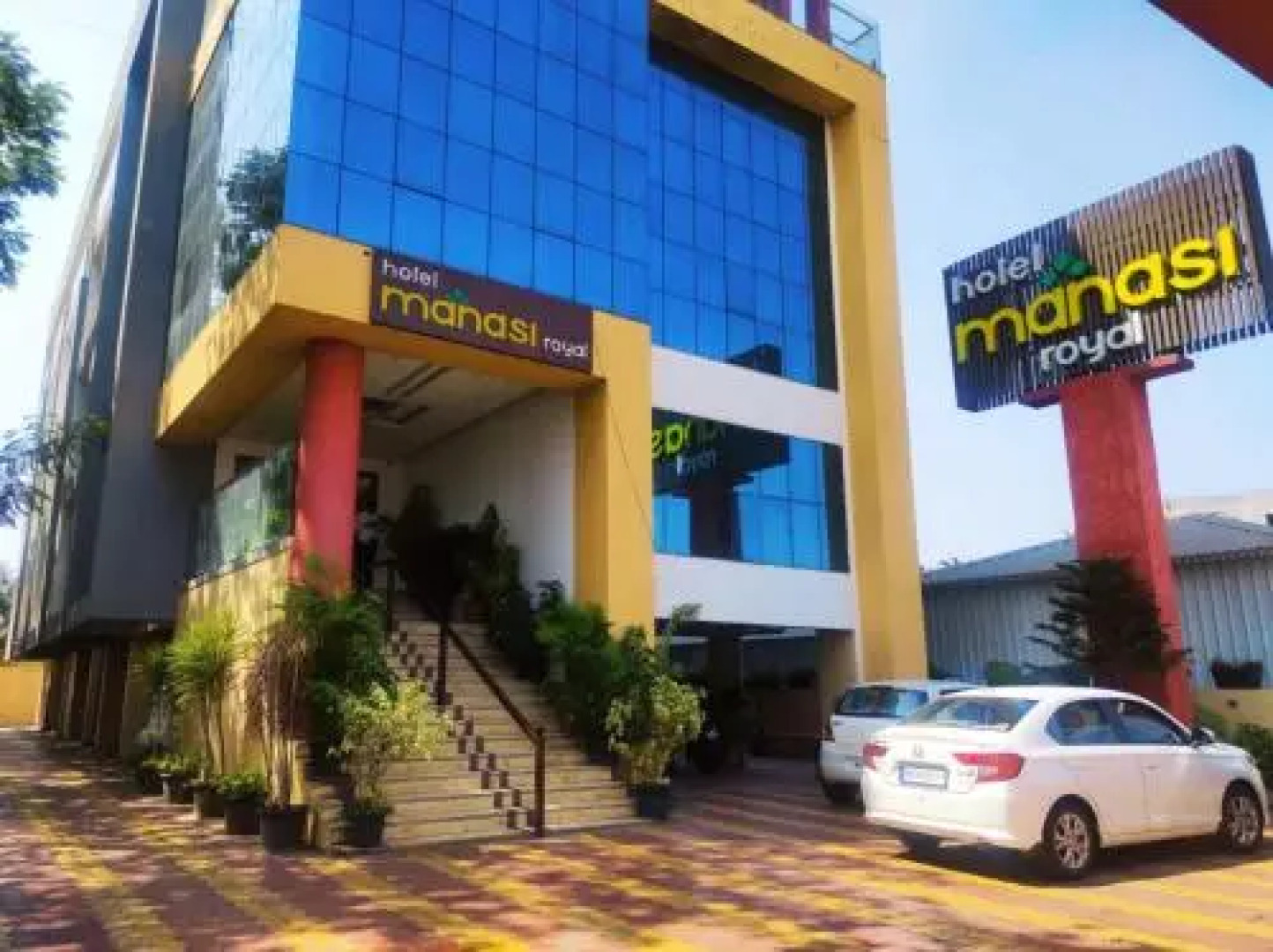 Hotel Manasi Royal