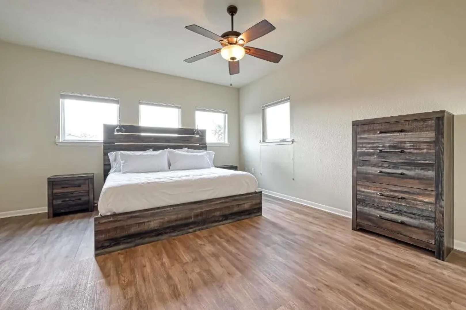 Summertime Near Kemah, Waterfront, Hot Tub, Game, Fishing