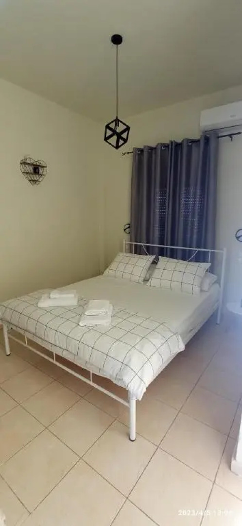 The Twins - Seaside Apartments - 1