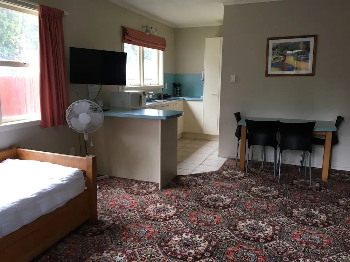 Fountain Court Motel