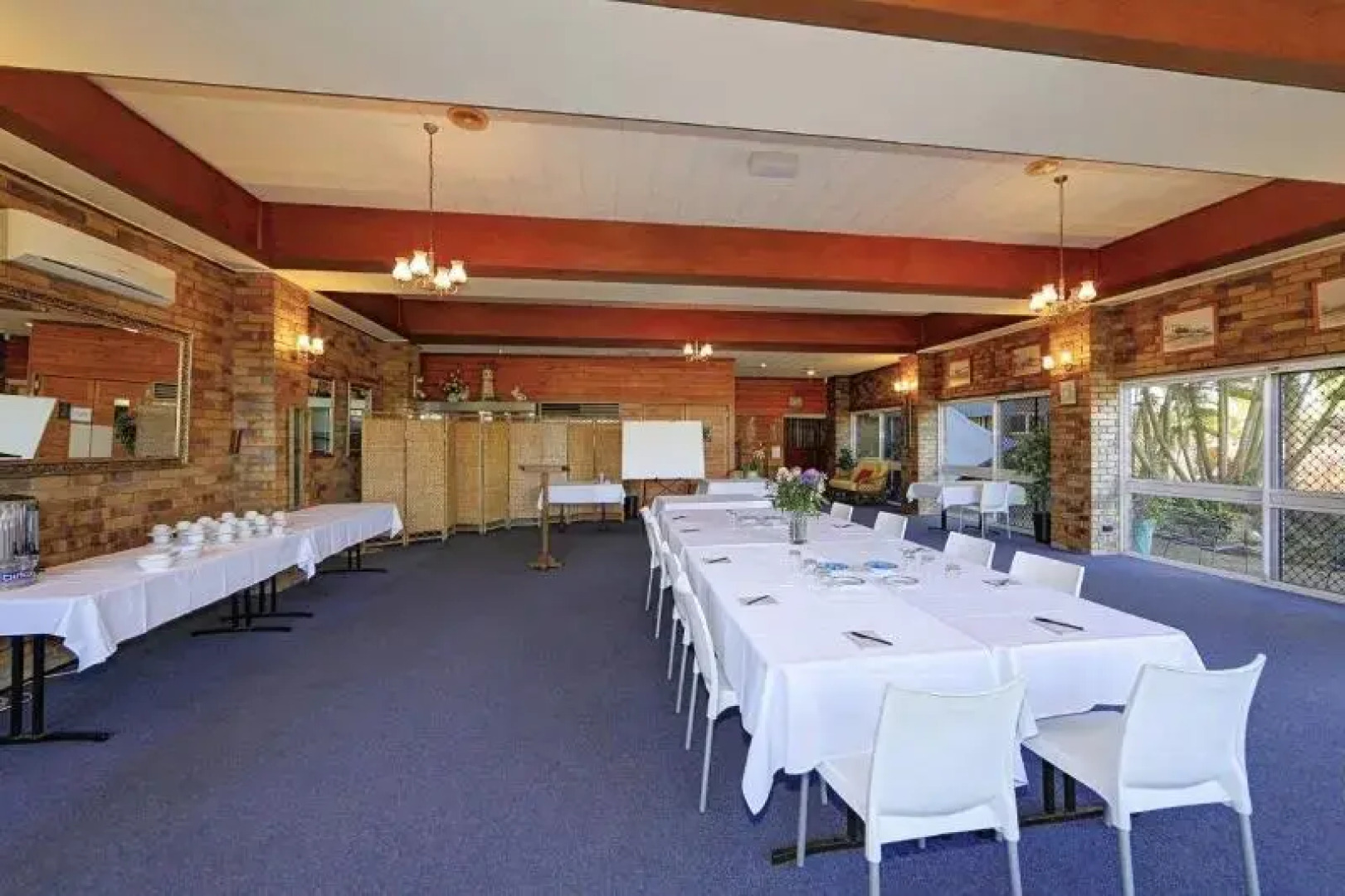 Smart Motels Bert Hinkler