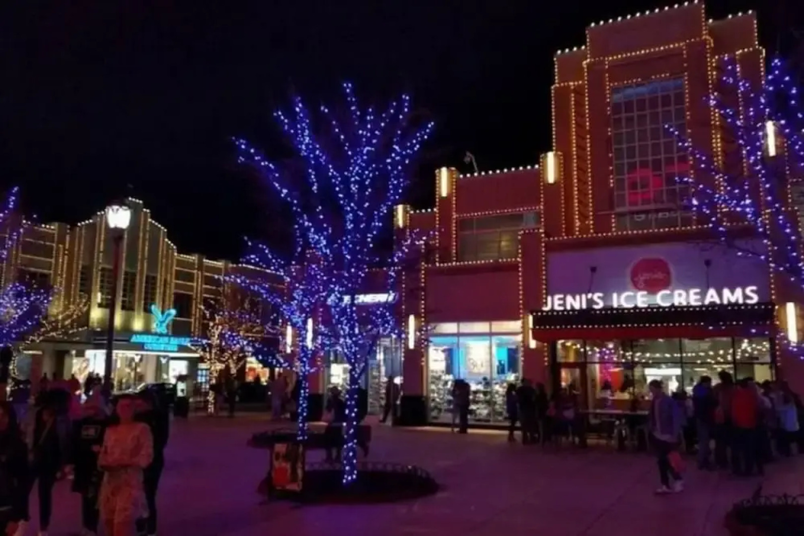 Peaceful Polaris Penthouse 2BR W D Balcony