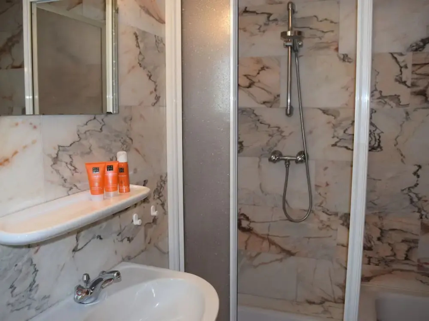 Holiday Home Kamperland Near Marina & Beach