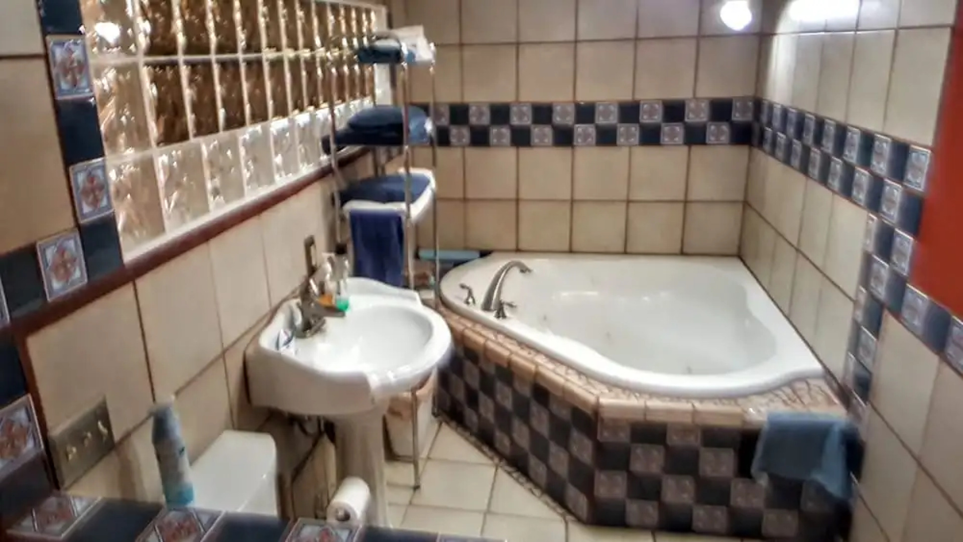 Family Friendly (Pets Welcome)