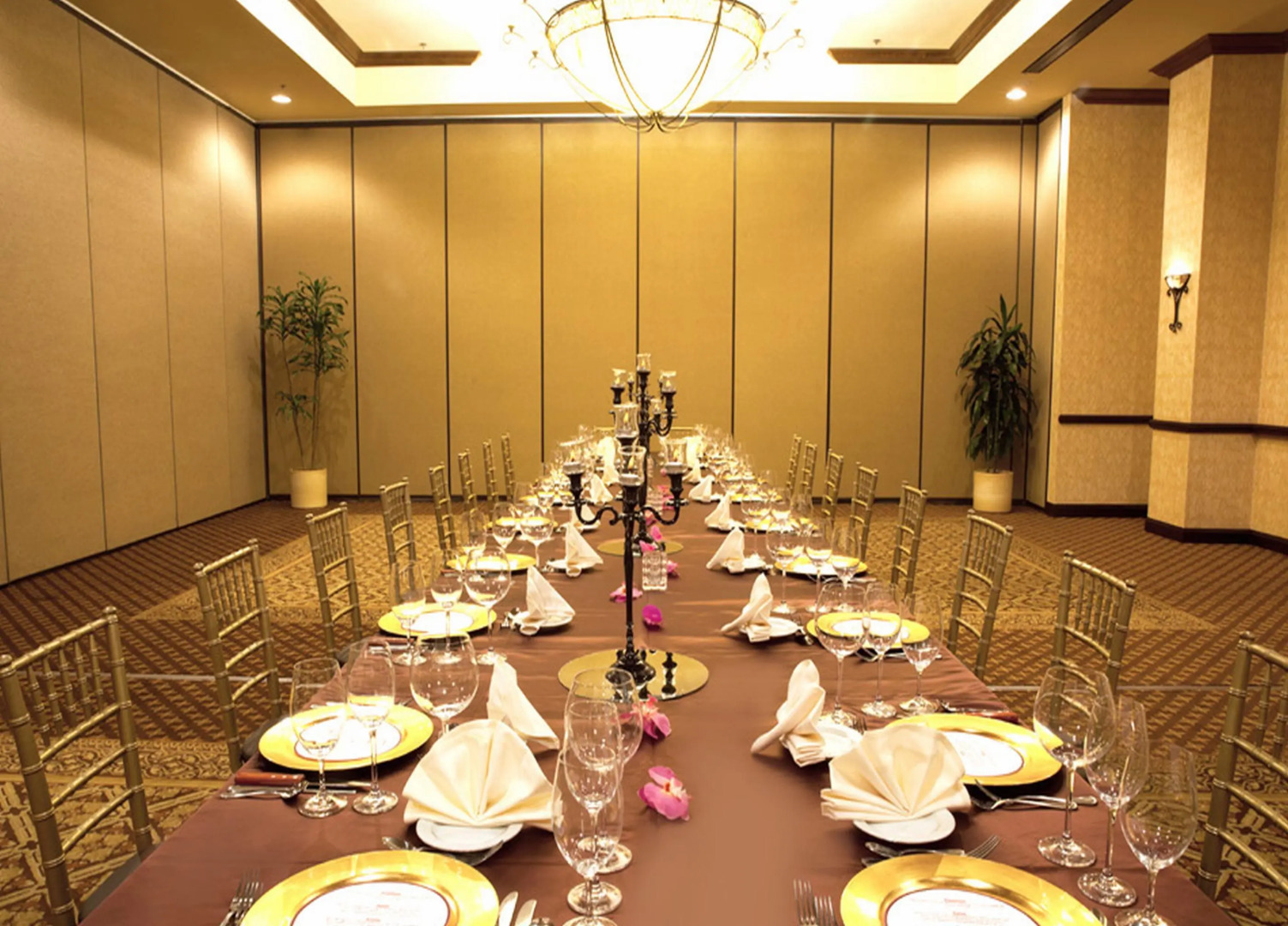 Delta Hotels by Marriott Anaheim Garden Grove