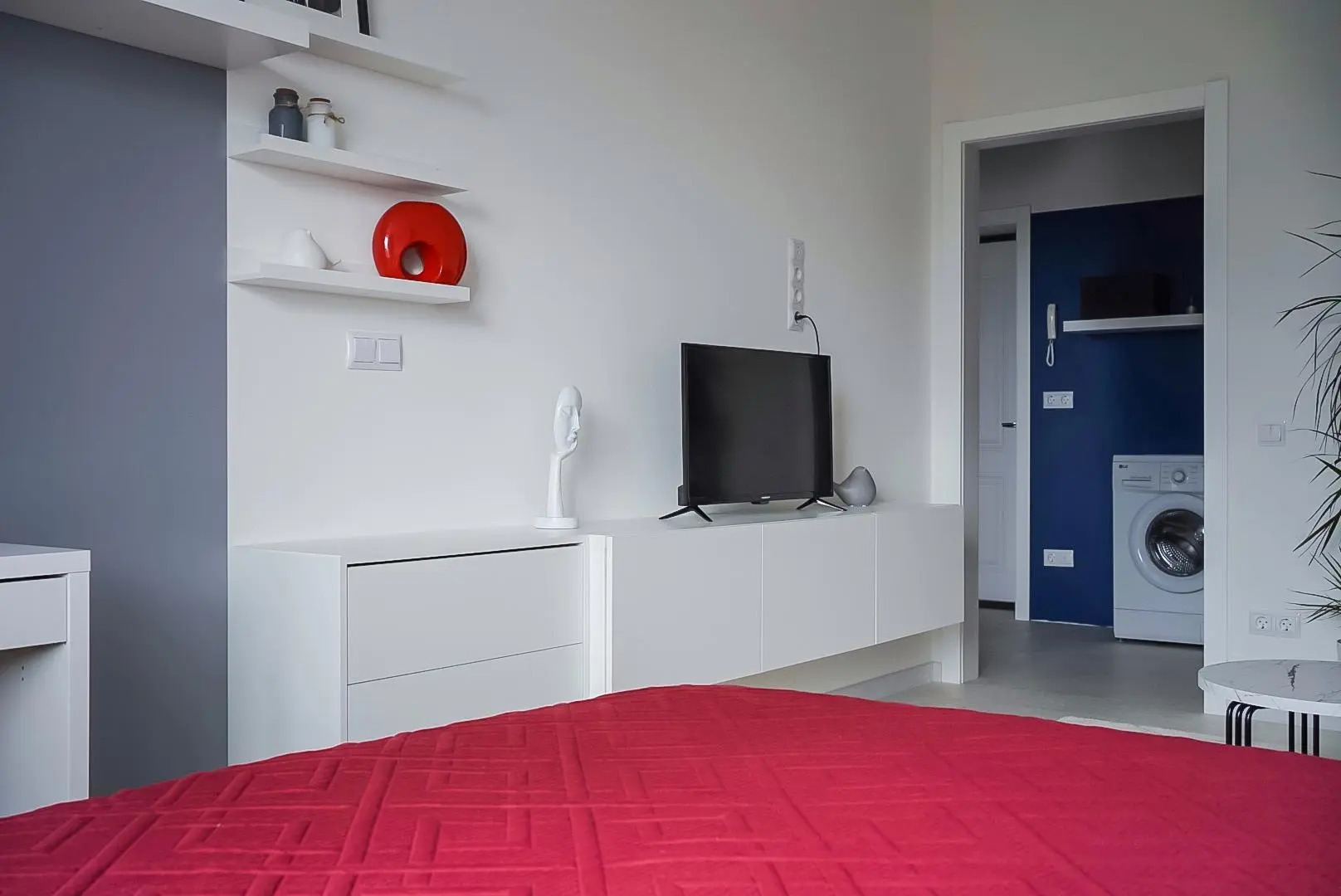 Apartic (Апартик) на аллее Знаний